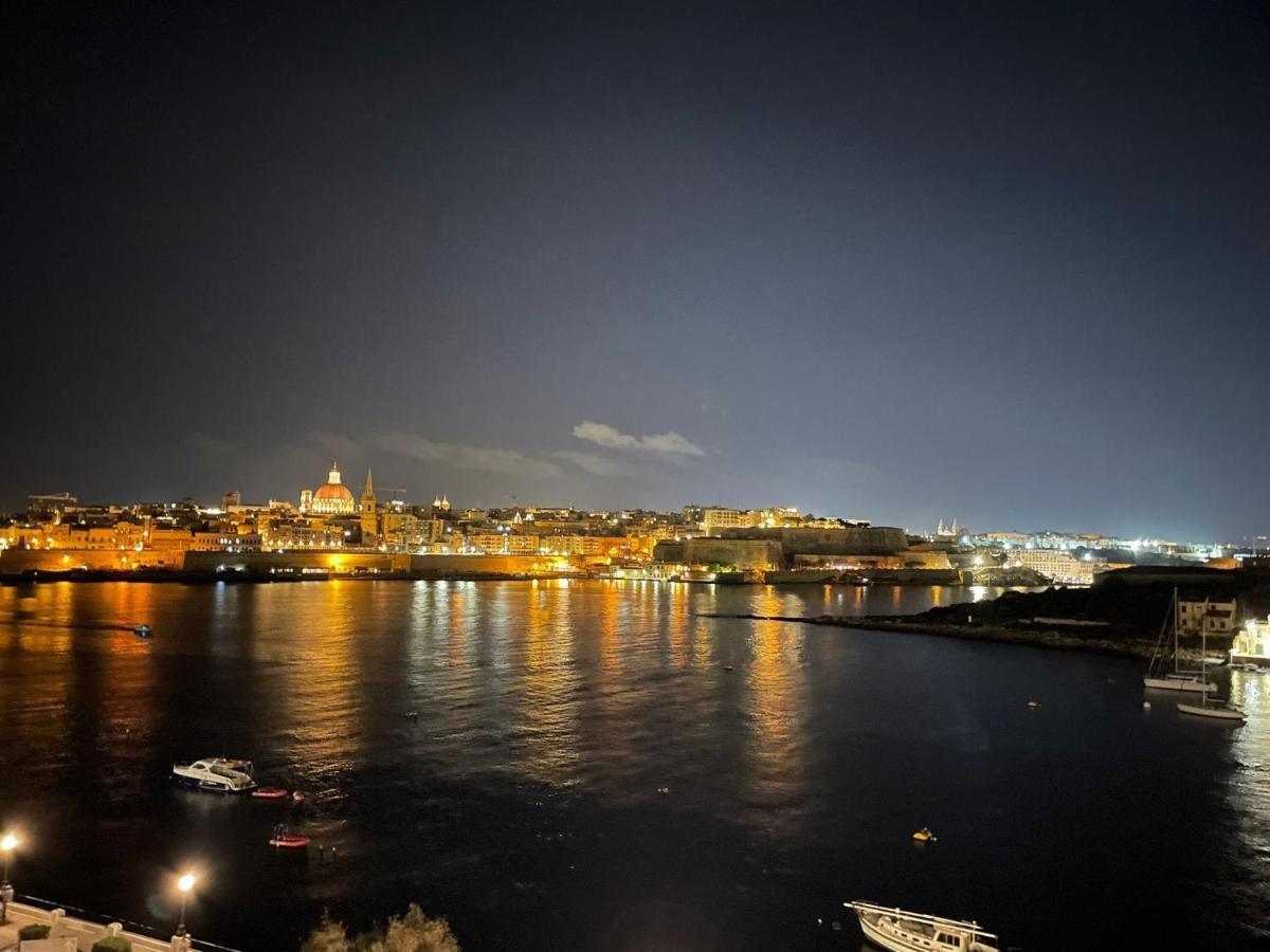 Sliema Seaview Apartment- Valletta Views - Apt 8, 49 Tigne Point Mansions Exteriör bild