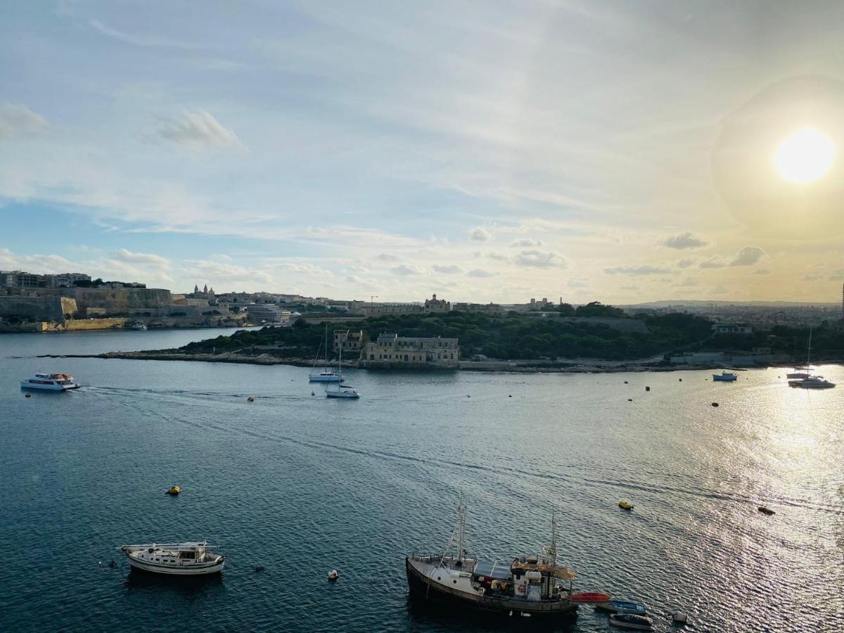 Sliema Seaview Apartment- Valletta Views - Apt 8, 49 Tigne Point Mansions Exteriör bild